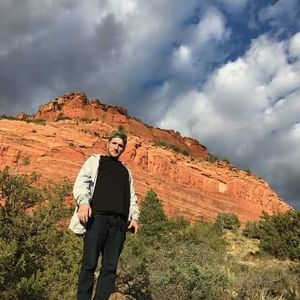 Meet your Posher, Dominic